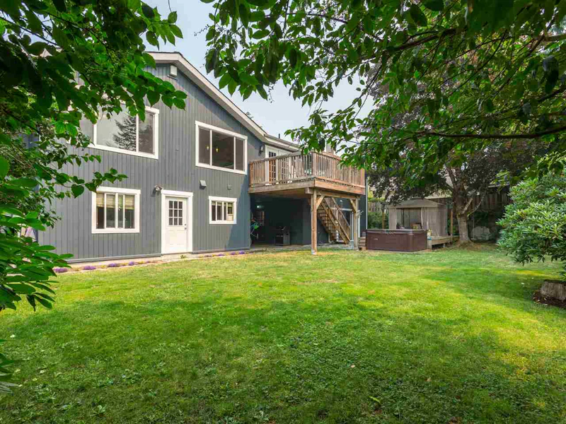 40186 Kintyre Drive, Squamish BC V8B 0J6