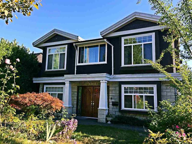 830 W 68th Avenue, Vancouver BC V6P 2V2