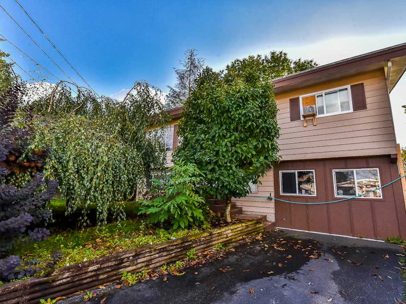2145 Holly Street, Abbotsford BC V2T 3Z8
