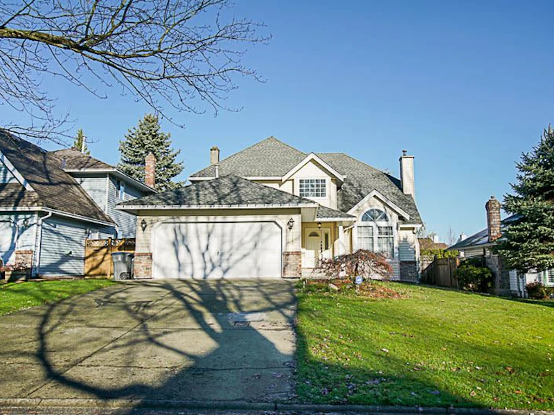 15749 97a Avenue, Surrey BC V4N 2V1