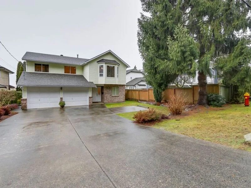638 Robinson Street, Coquitlam BC V3J 7S1