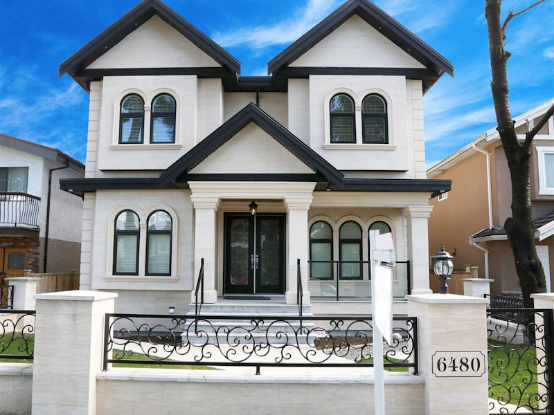 6480 Gladstone Street, Vancouver BC V5P 4E3