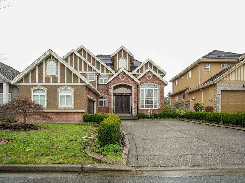 14998 76a Avenue, Surrey BC V3S 5P1