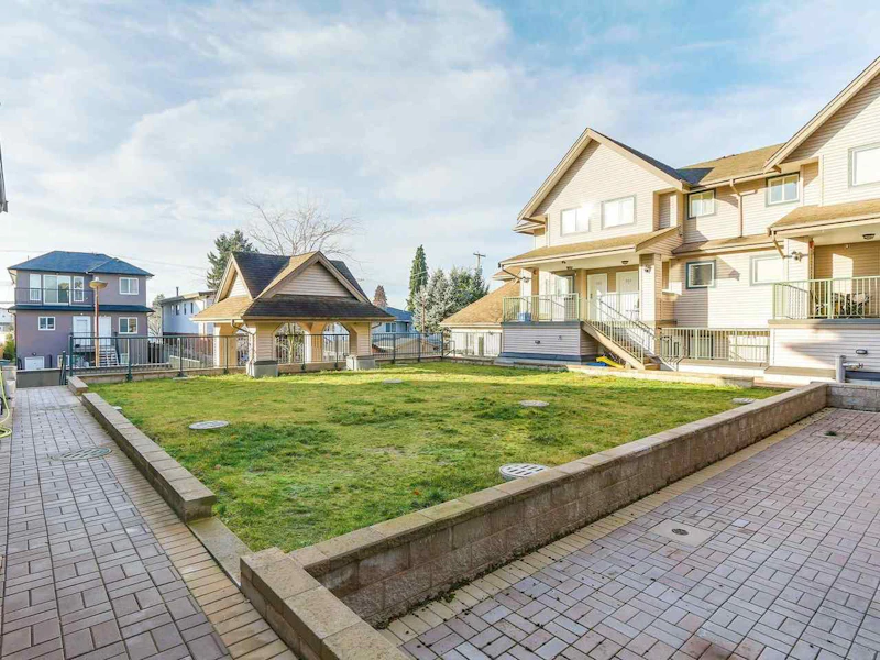 213 - 5625 Senlac Street, Vancouver BC V5R 6G8