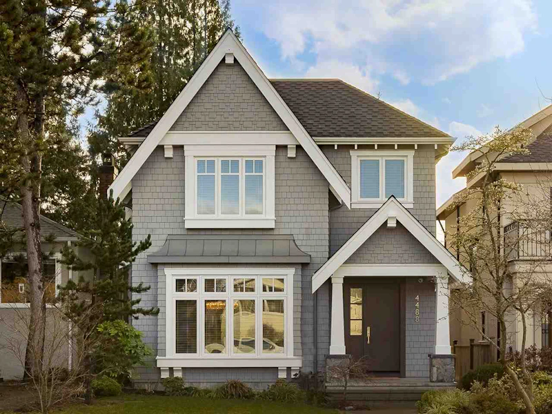 4488 W 14th Avenue, Vancouver BC V6R 2Y3