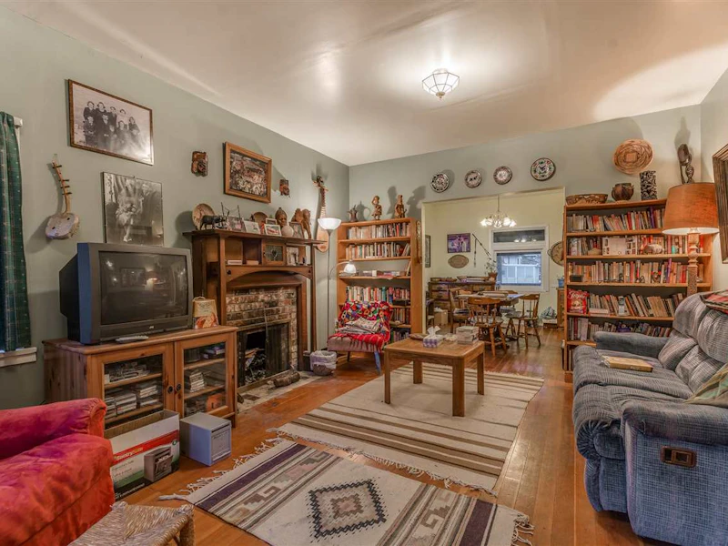 3867 Tupper Street, Vancouver BC V5Z 3B9