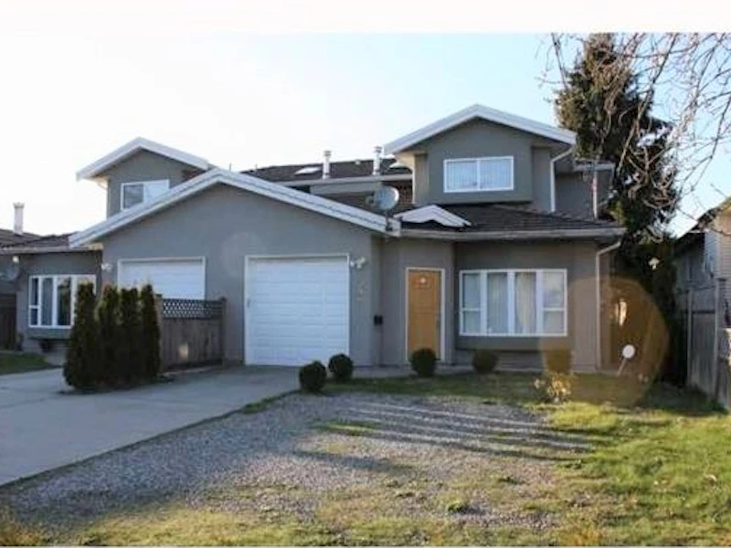 7307 10th Avenue, Burnaby BC V3N 2R8