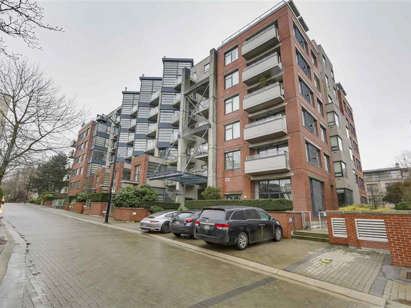 503 - 2228 Marstrand Avenue, Vancouver BC V6K 4T1