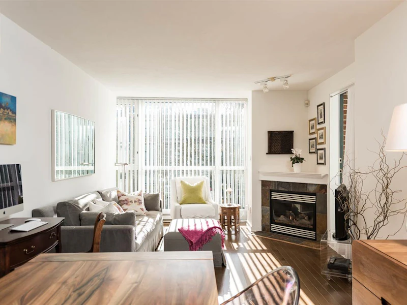 308 - 1425 W 6th Avenue, Vancouver BC V6H 4G5