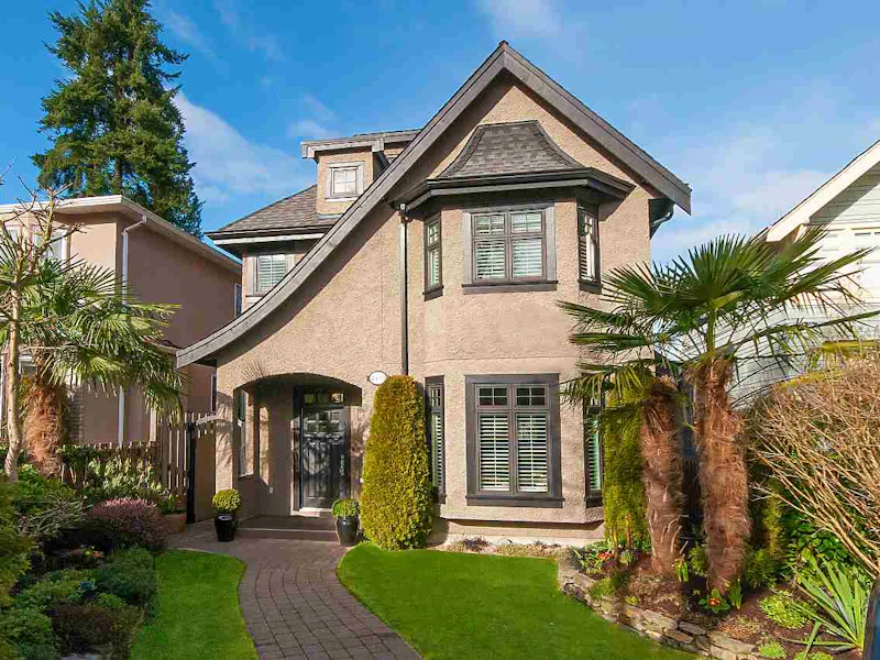 4439 W 14th Avenue, Vancouver BC V6R 2Y2