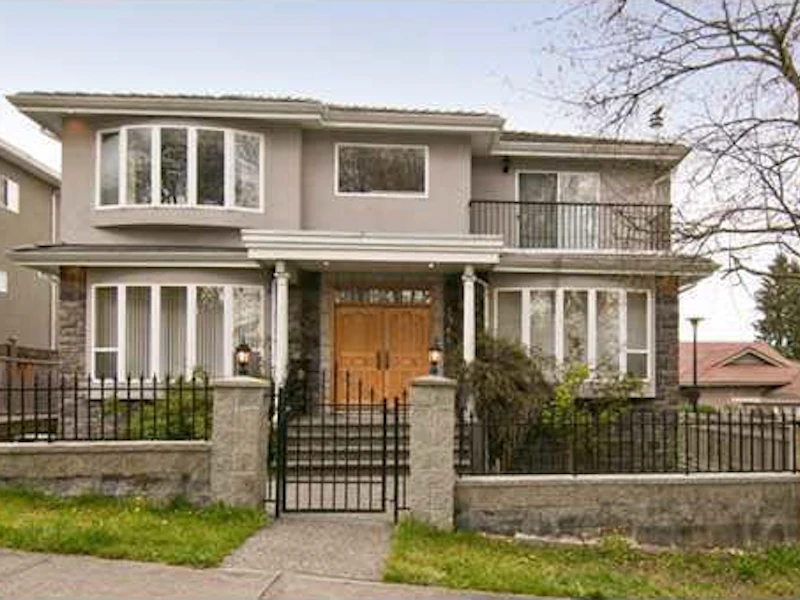 5949 Sunset Street, Burnaby BC V5G 4N2