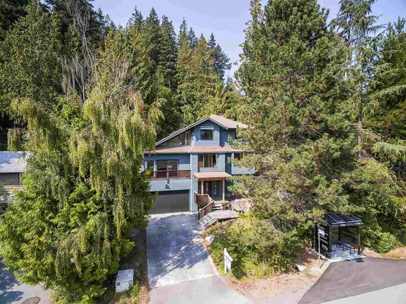40521 N Highlands Way, Squamish BC V8B 0P3