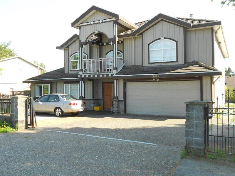 14172 108th Avenue, Surrey BC V3T 2L9