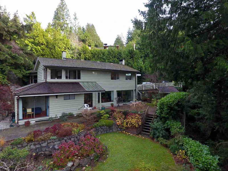 5019 Howe Sound Lane, West Vancouver BC V7W 1L3
