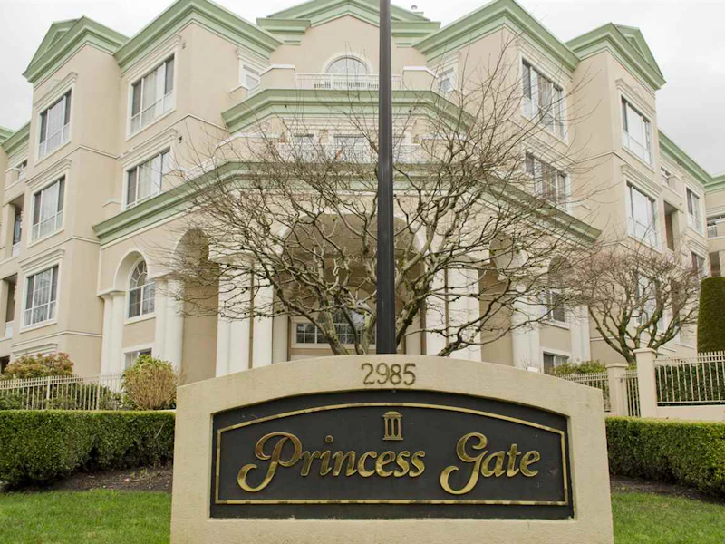 303 - 2985 Princess Crescent, Coquitlam BC V3B 7P3