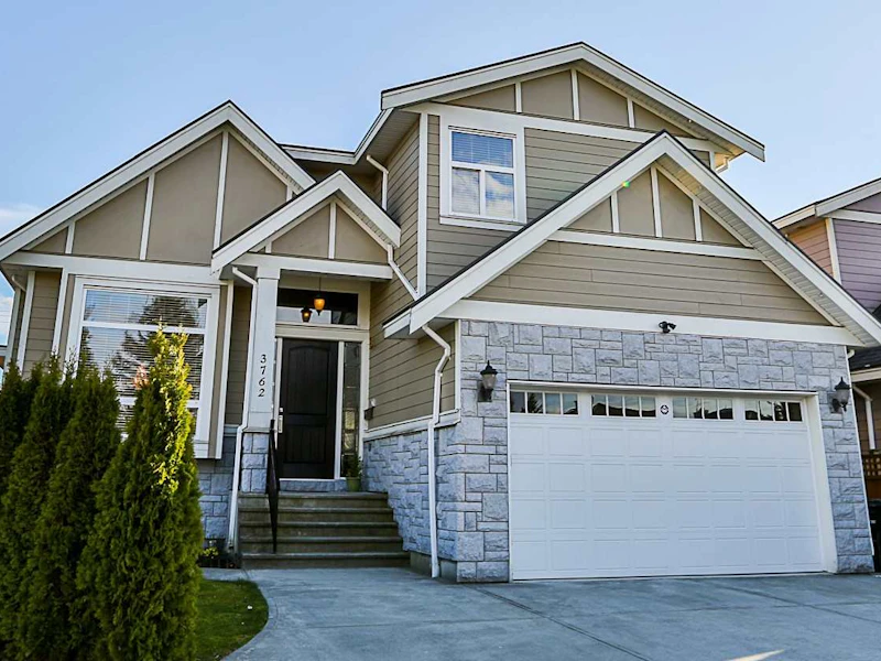 3762 Jambor Court, Burnaby BC V5G 0A8