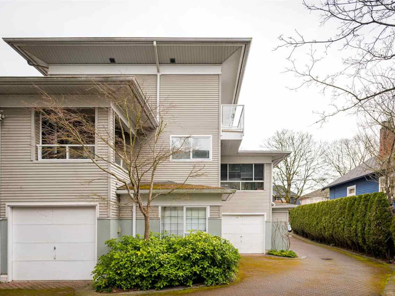 3 - 1568 E 22nd Avenue, Vancouver BC V5N 2P1