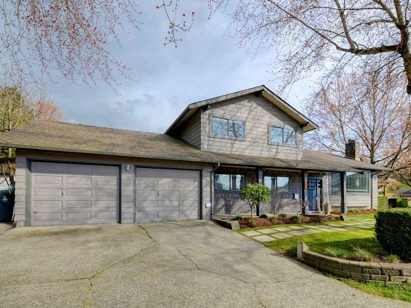 6070 Palomino Crescent, Surrey BC V3S 5R3
