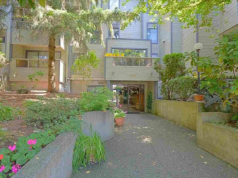 208 - 225 Mowat Street, New Westminster BC V3M 4B1