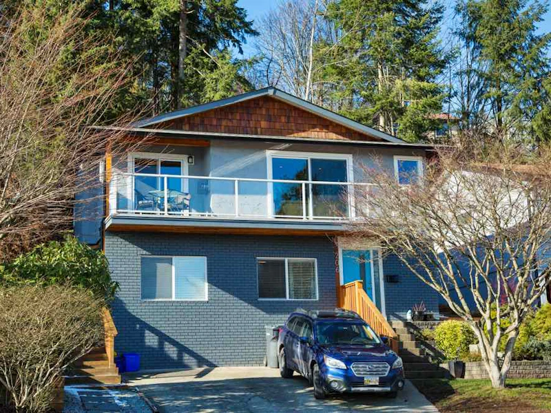 206 Warrick Street, Coquitlam BC V3K 6B9