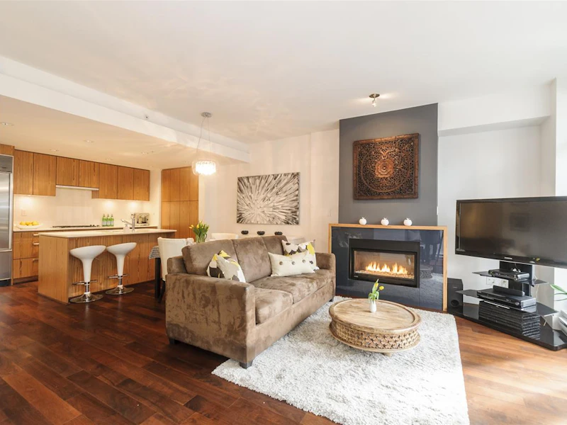 1681 W 8th Avenue, Vancouver BC V6J 1T8