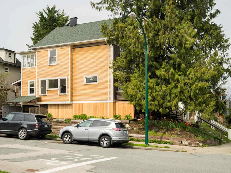 2349 St. Catherines Street, Vancouver BC V5T 3X8