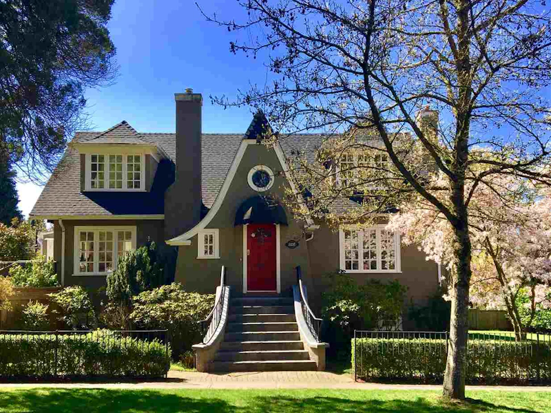 5237 Marguerite Street, Vancouver BC V6M 3K3