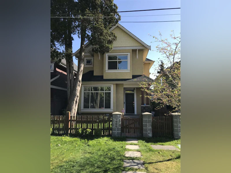 7906 Bennett Road, Richmond BC V6Y 1N2