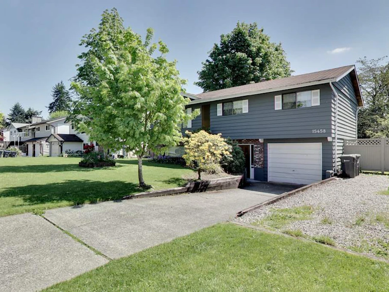 15458 85a Avenue, Surrey BC V3S 5N7