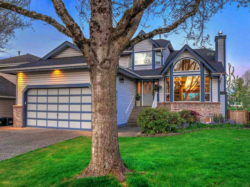 1252 Royal Court, Port Coquitlam BC V3C 5X3