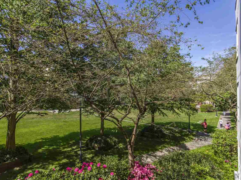 208 - 3455 Ascot Place, Vancouver BC V5R 6B7