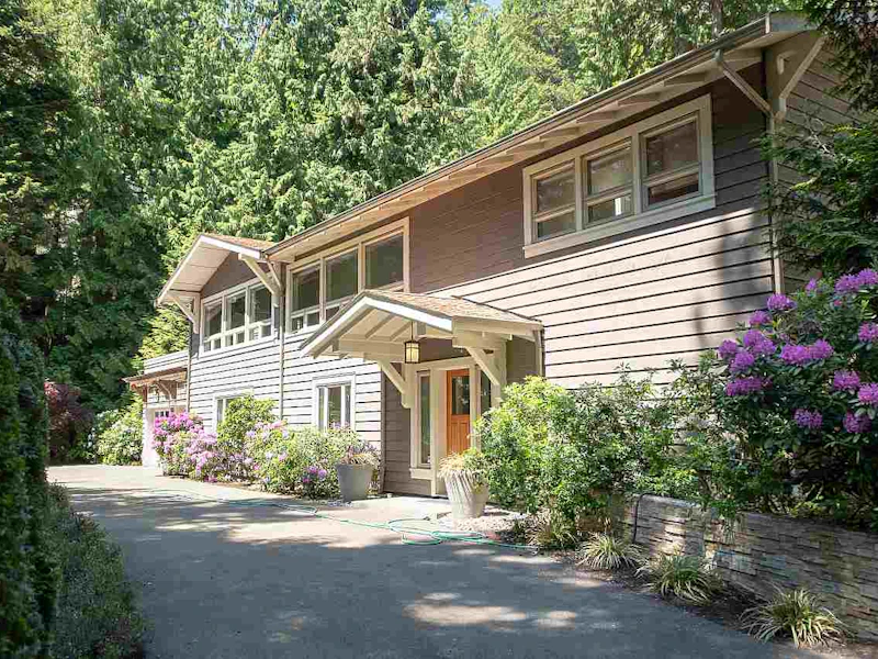 5770 Primrose Place, West Vancouver BC V7W 2V3