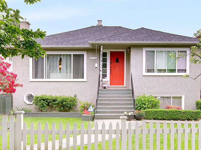 4516 Ontario Street, Vancouver BC V5V 3H3