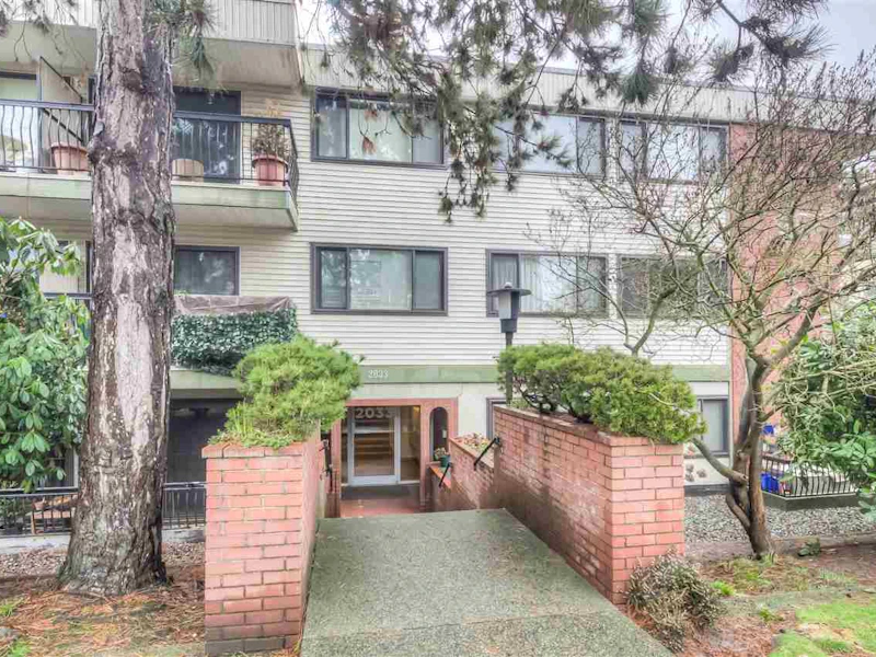 300 - 2033 W 7th Avenue, Vancouver BC V6J 1T3