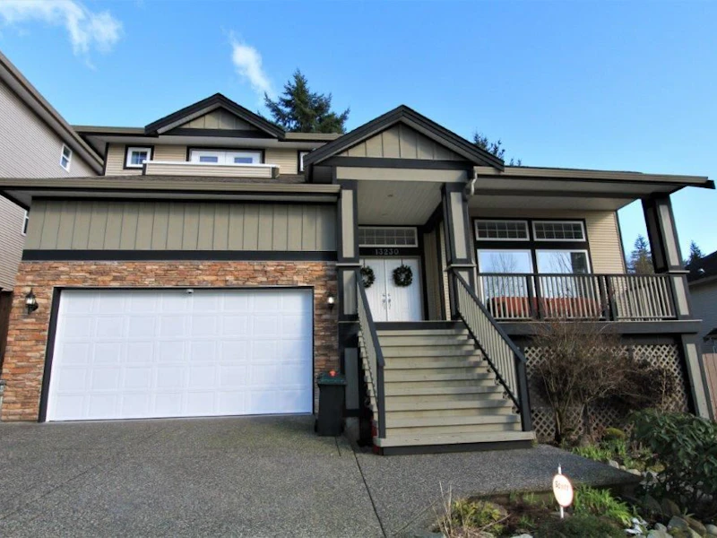 13230 237a Street, Maple Ridge BC V4R 2X2