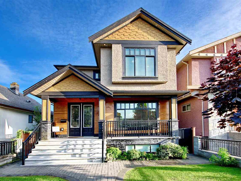 1320 E 57th Avenue, Vancouver BC V5X 1V1