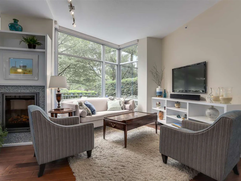 TH107 - 1288 Marinaside Crescent, Vancouver BC V6Z 2W5