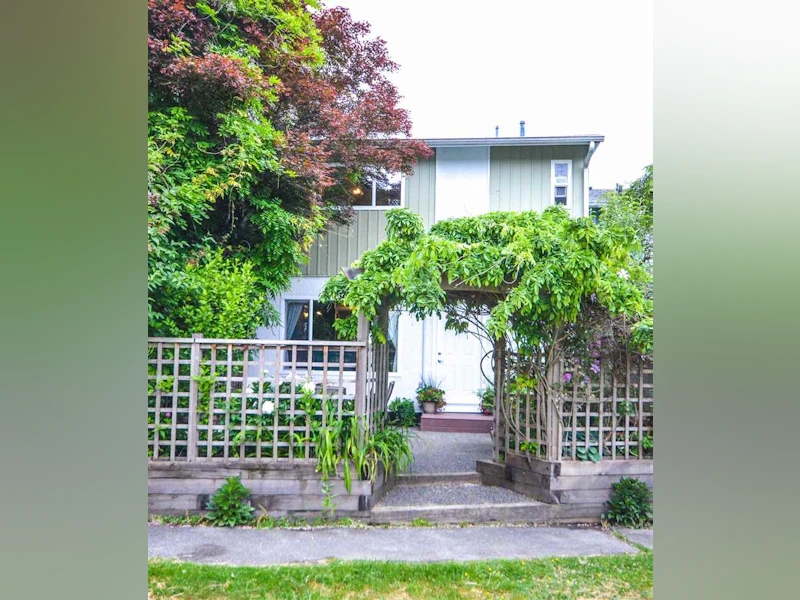 1349 Una Way, Port Coquitlam BC V3C 2V1