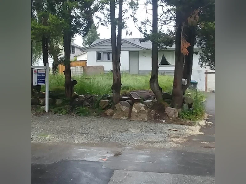 10670 137a Street, Surrey BC V3T 4J6