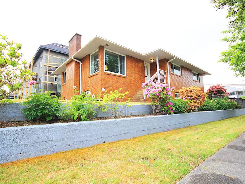 2695 E 53rd Avenue, Vancouver BC V5S 1W1