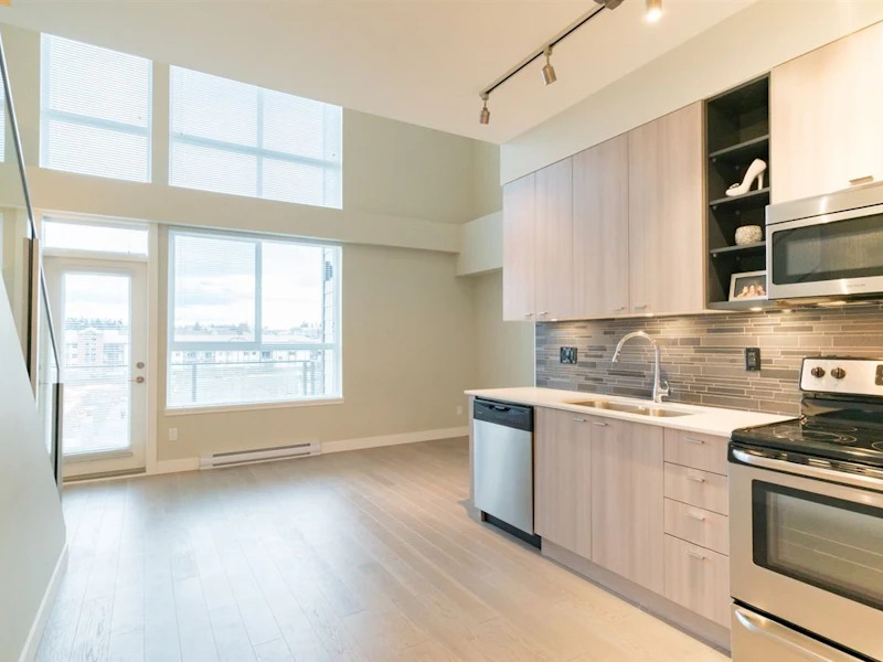 302 - 3080 Gladwin Road, Abbotsford BC V2T 5T5