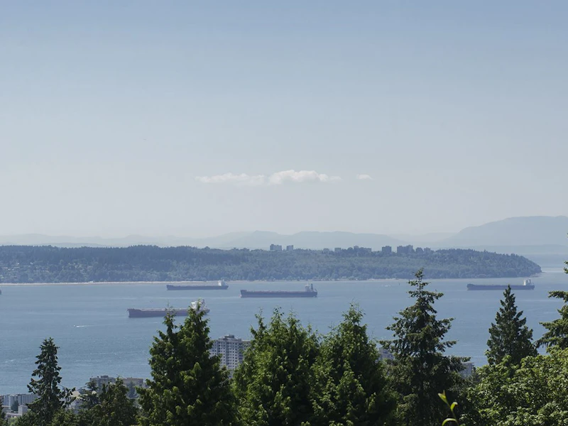 1210 Renton Road, West Vancouver BC V7S 2K9
