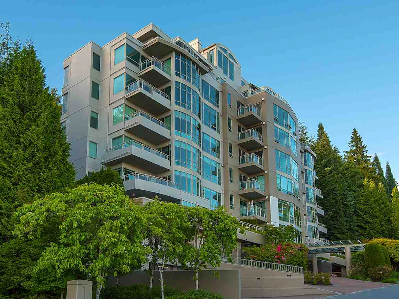 103 - 3105 Deer Ridge Drive, West Vancouver BC V7S 4W1
