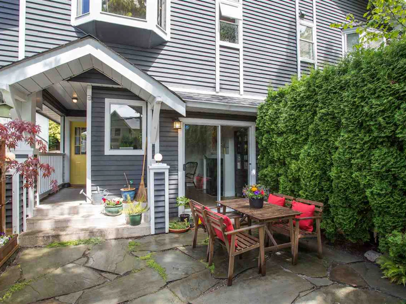 2347 W 7th Avenue, Vancouver BC V6K 1Y4
