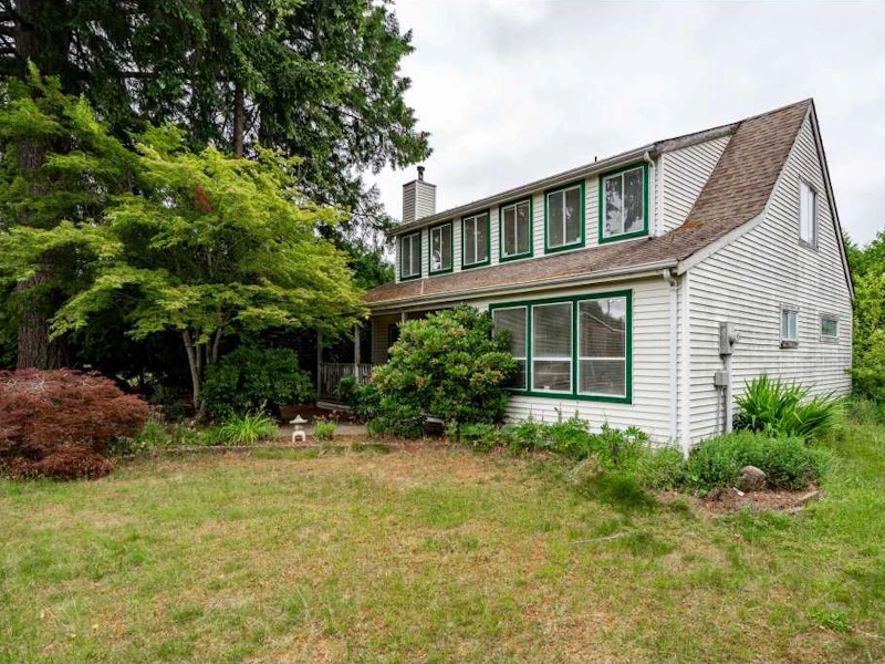 15817 95a Avenue, Surrey BC V4N 2L5