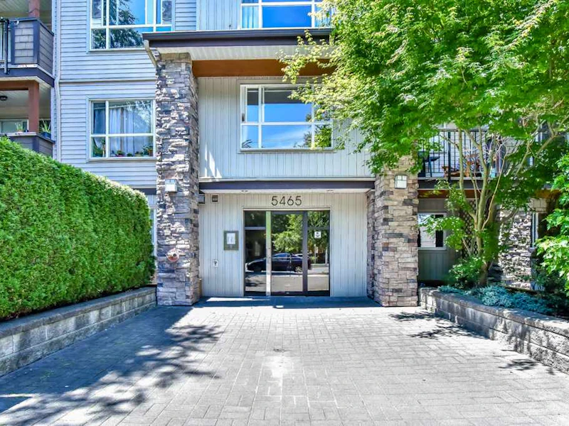310 - 5465 203rd Street, Langley BC V3A 9L8