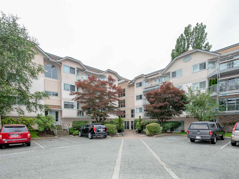302 - 5419 201a Street, Langley BC V3A 1S7