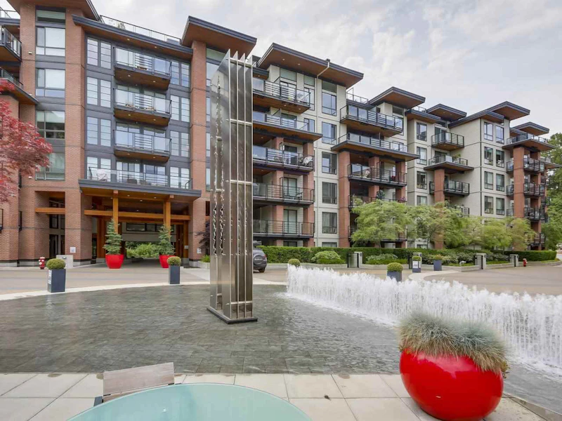 513 - 733 W 3rd Street, North Vancouver BC