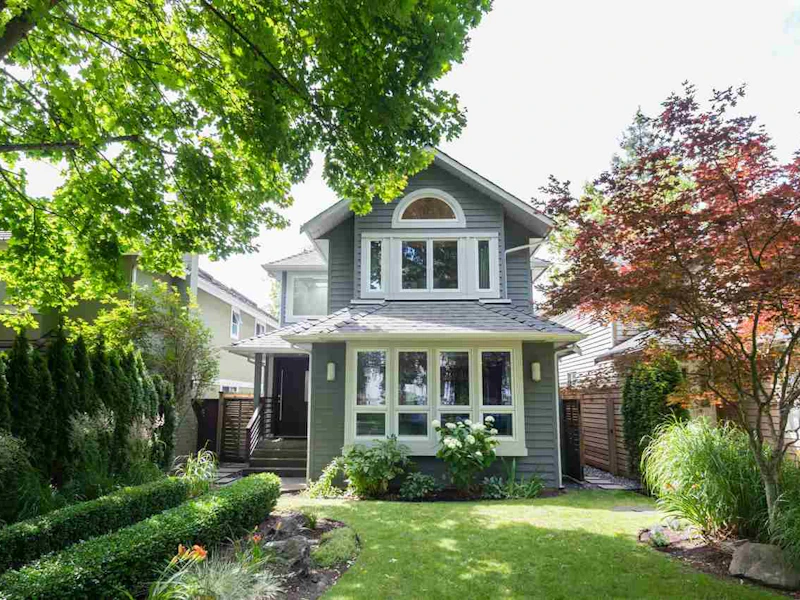 2910 W 42nd Avenue, Vancouver BC V6N 3G9