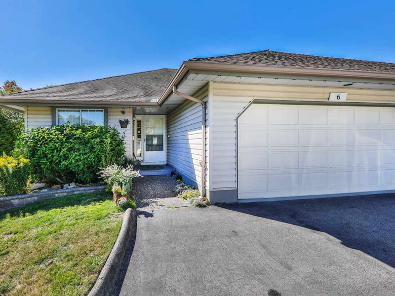6 - 11485 227th Street, Maple Ridge BC V2X 0Z9